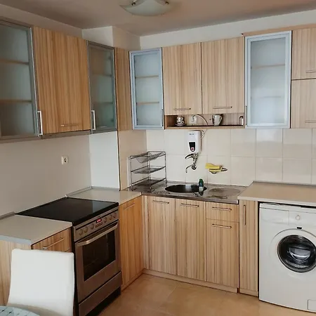ап места на 800 м от плажа и центъра Lejlighed Burgas City